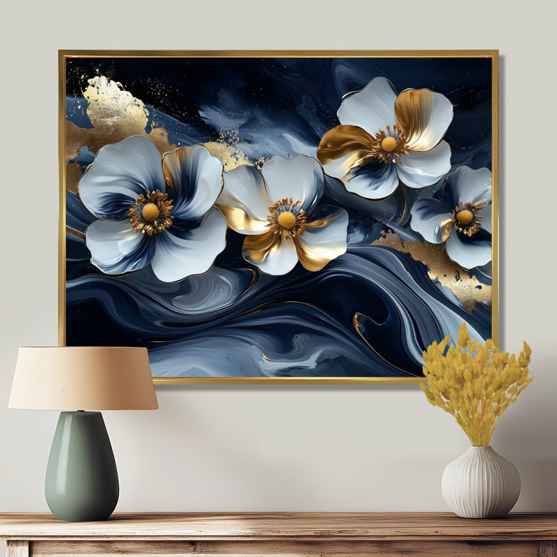 Golden Graceful Buttercups III - Buttercups, art mural, Cadre flottant, H 16 po x l 32 po, Doré