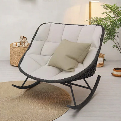 Chaise berçante décontractée simple et moderne