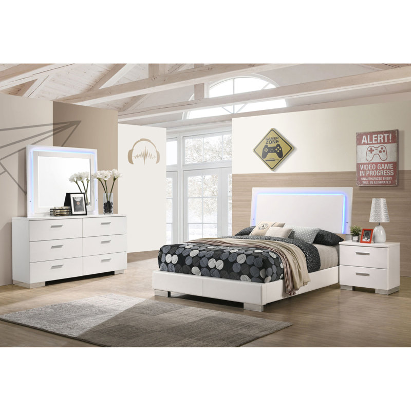 Ensemble de chambre à coucher double 4 pièces Dulcey, Ensemble de 4 pièces : lit, table de chevet, comm