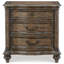 Table de chevet Traditional 3 en chêne brun - Une fabrication soignée garantit une finition de qualité avec 3 tiroirs, aucun assemblage requis