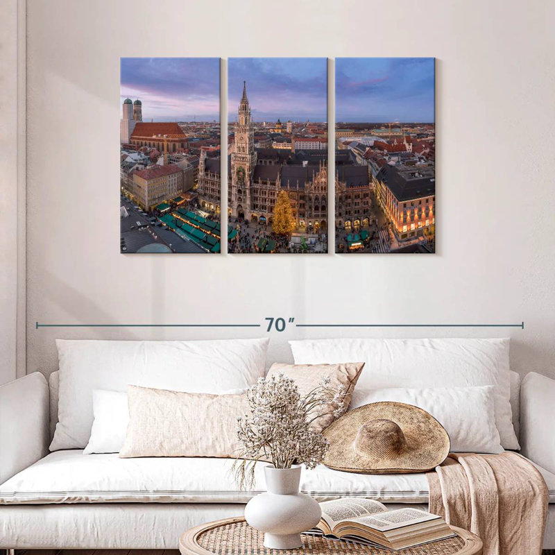Rorry Munich City Center, 28" H x 45" W