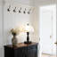 Lampe de table noire de style colonne romaine | Ampoule E26 3 couleurs incluse pour le bureau de salon