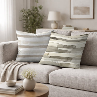 Coussin décoratif moderne à rayures grises et blanches