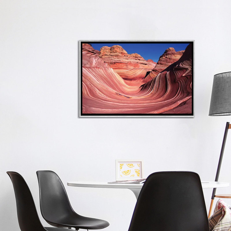 « the wave » par jerry ginsberg-reproduction de photo, H 26 po x l 40 po x 1,5 po, Toile avec cadre argenté