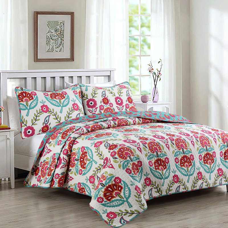 Astoria Floral Cotton Floral Quilt, King Quilt + 2 King Shams