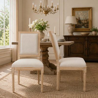Ensemble de 2 chaises de salle à manger de style campagnard français, rembourrées avec dossier carré, finition filigrane, sculptures et démontables pour une utilisation polyvalente