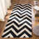 Tapis à chevrons en laine touffeté à la main Sanyla Cambridge