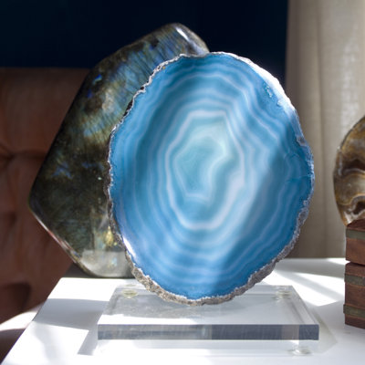 Plaque d'agate décorative sur pied