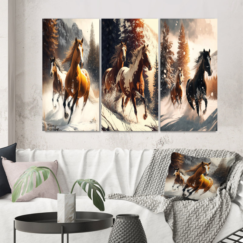 «Wild Horses Galoping Winter Scene I», 3 pièces sur toile, Toile tendue, H 28 po x l 36 po