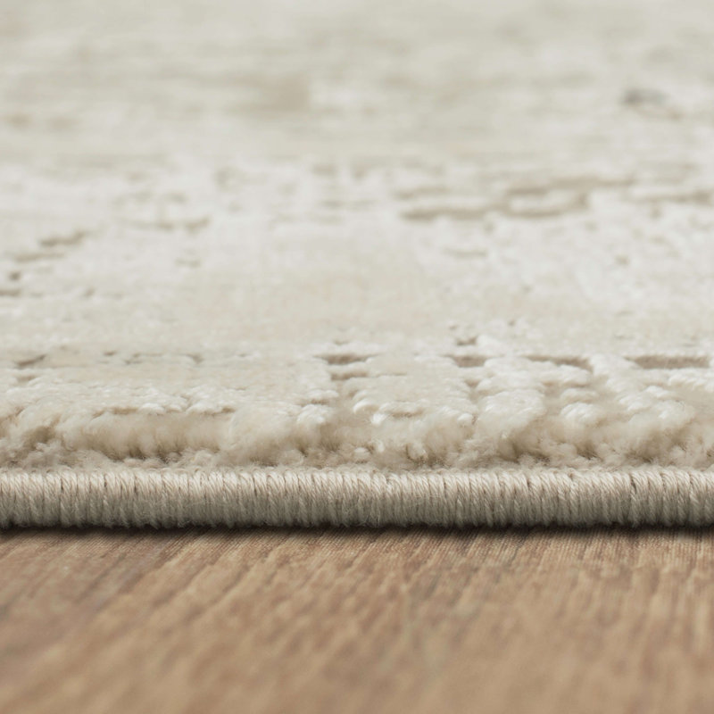 Vinci Oriental Indoor Rug, Rectangle 5' x 8'