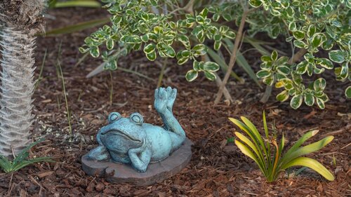 Realistic Frog Statue- 6L — AllSculptures