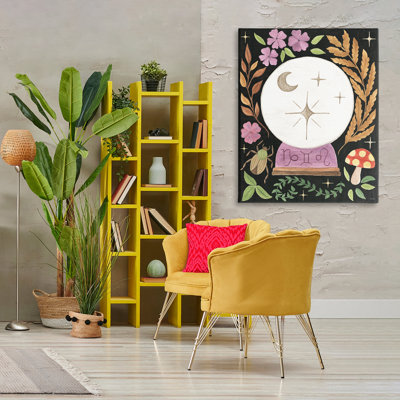 «Spooky Chic Crystal Ball» par Veronique Charron