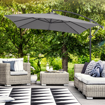 8.2 x 8.2 ft. Cantilever Umbrella