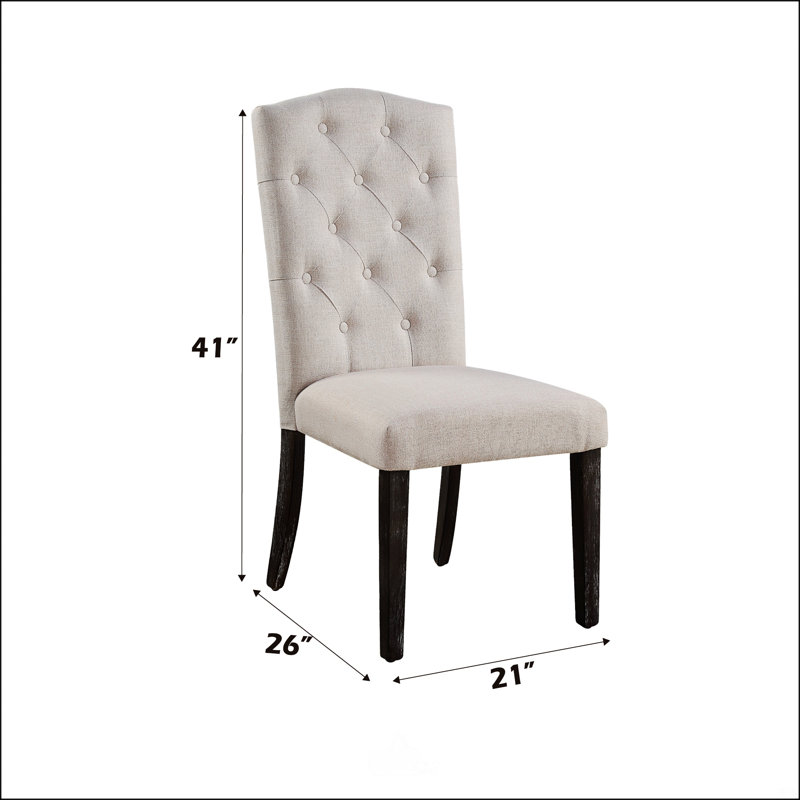 Chaise en lin beige et patinée