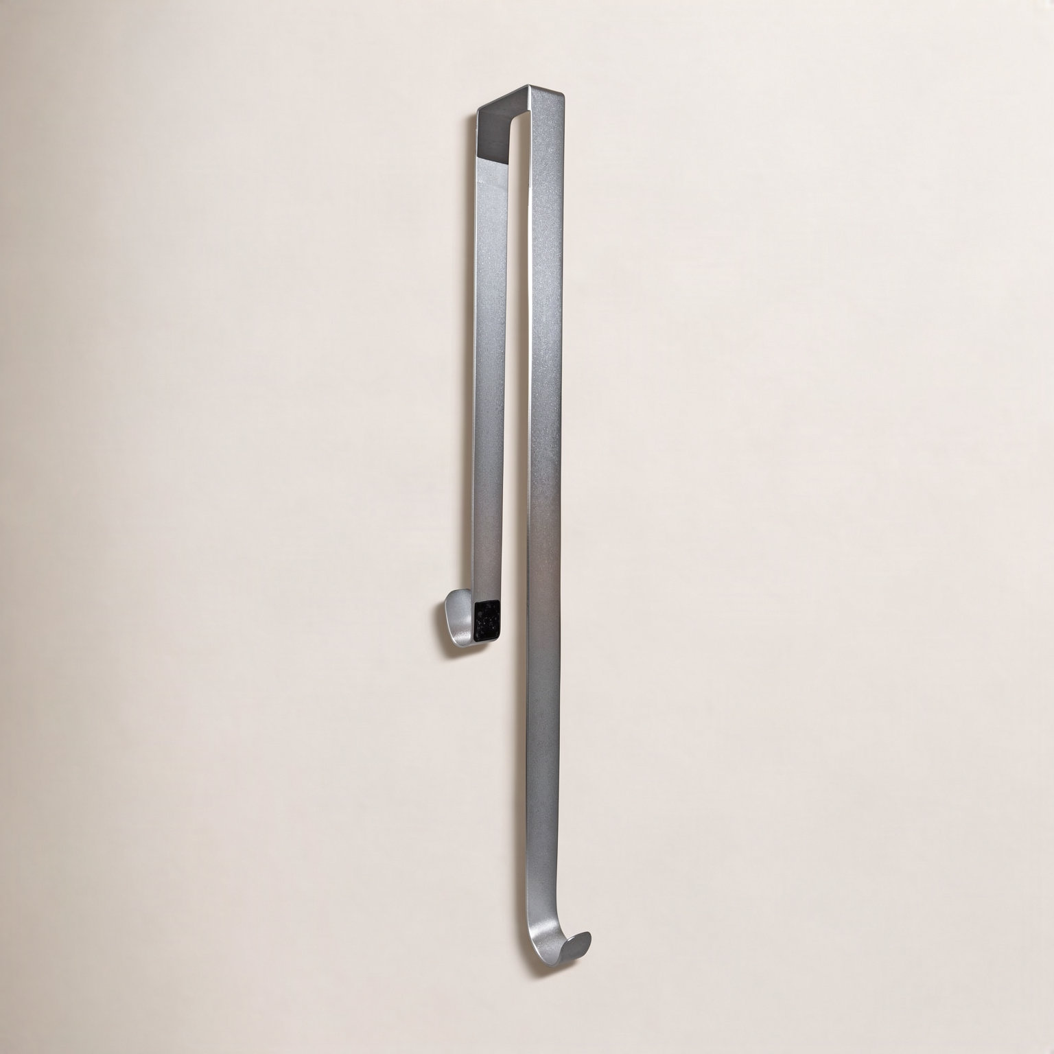 Dual-Sided Wreath Hanger, Silver
