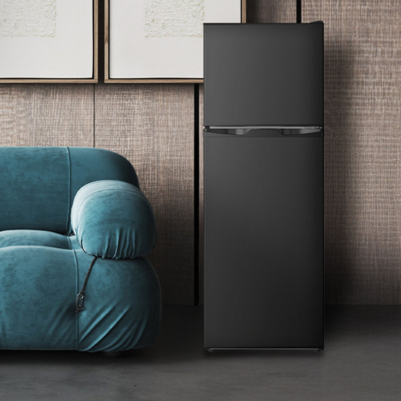 TCL 4,7 pieds Pi. Réfrigérateur à double porte noir avec congélateur, Noir