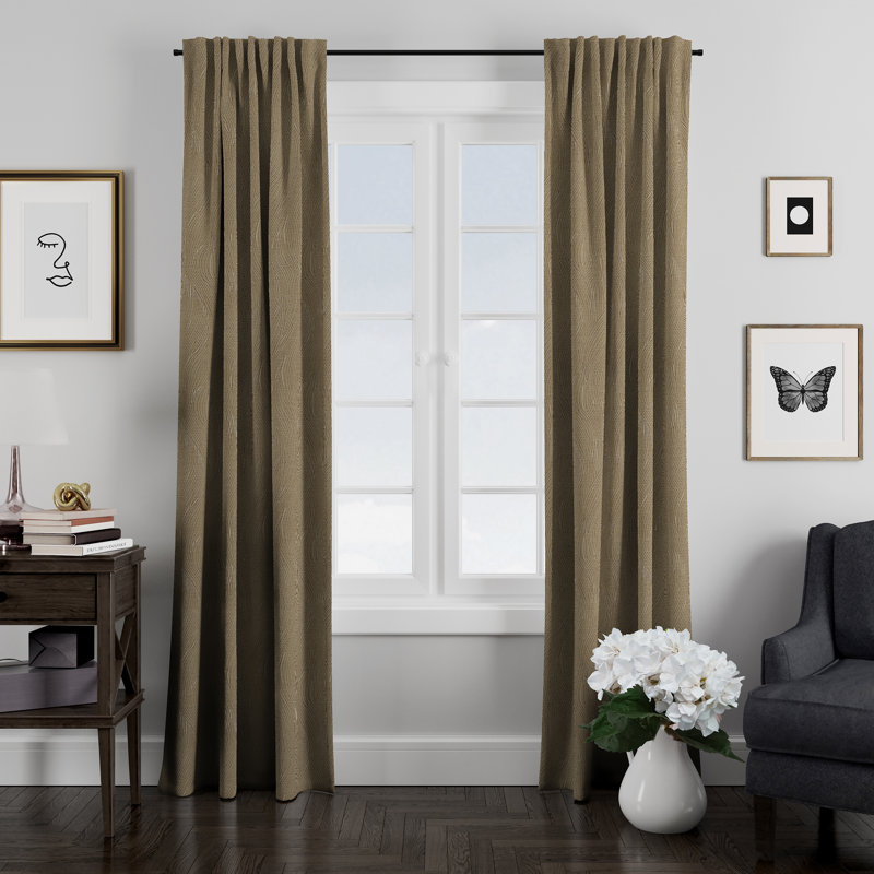 Panneau de draperie Chestnut Park, L 50 po x L 144 po, Doré