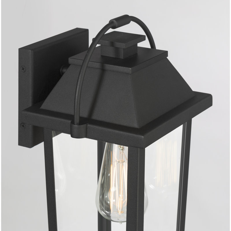 Lanterne murale d'extérieur 1 lumière de 13 po de hauteur Gulafsha, H 13 po x l 7,25 po x P 7,25 po