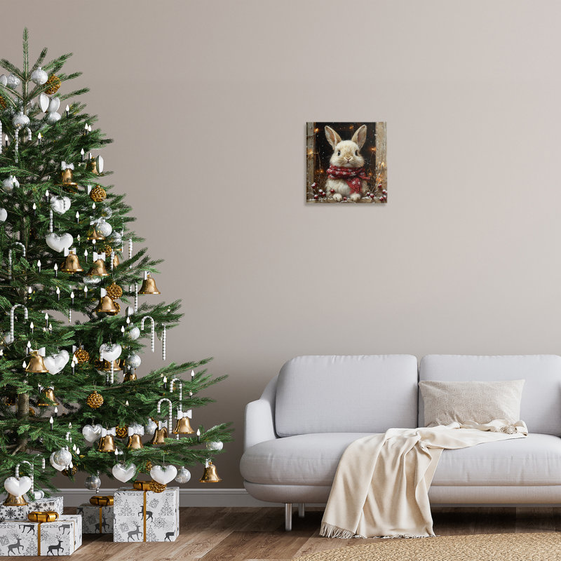 «Bunny with Snowy Holly Berries», conception par Riley B, H 17 po x l 17 po