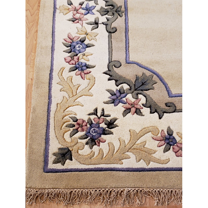 Beautiful Border Wool Oriental Indoor Rug, Rectangle 5'6" x 8'6"