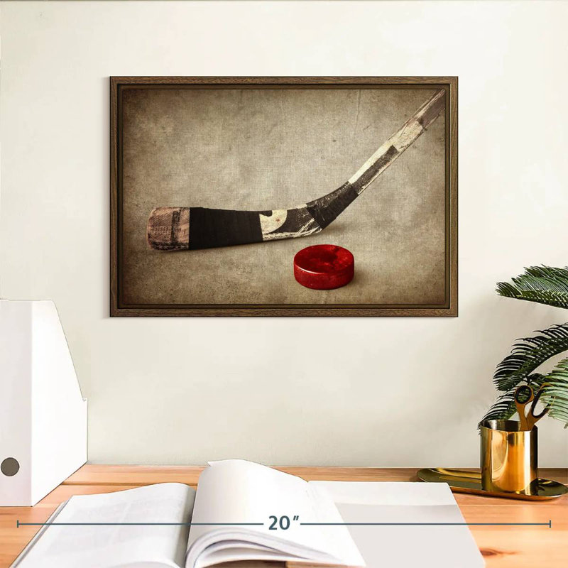 Hockey sur glace rétro, 13 po x 9 po, Cadre flottant en noyer