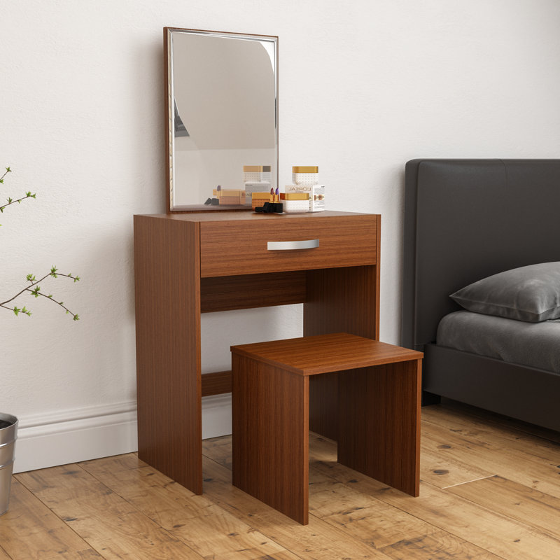 Muskoka Dressing Table with Mirror, Walnut