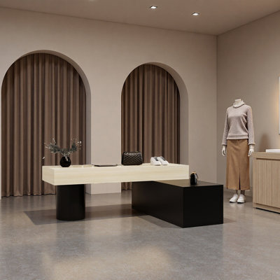 présentoir du magasin de vêtements