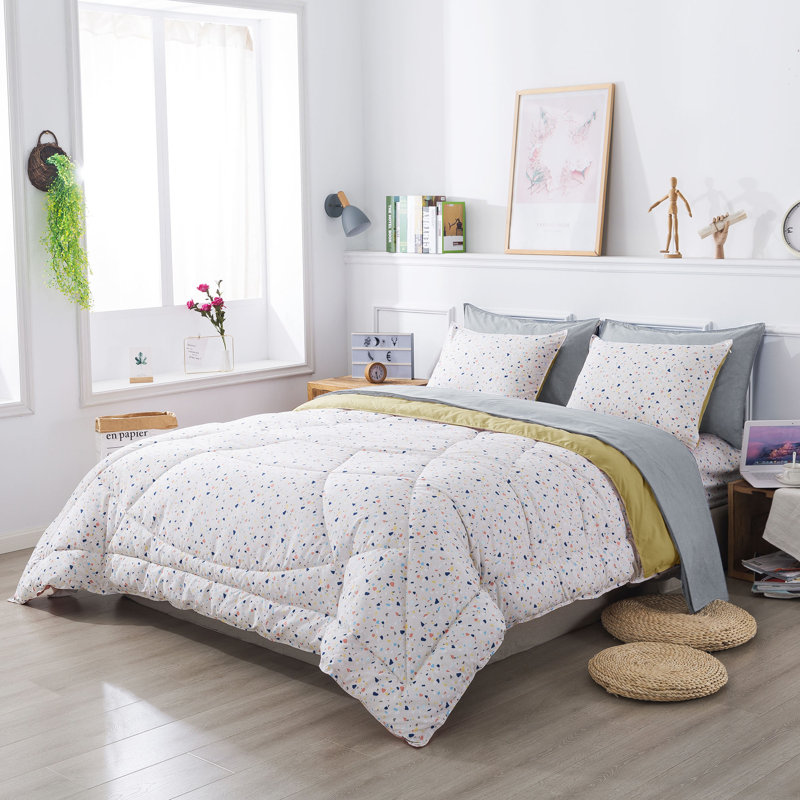 Polyester Channel Comforter, Twin Comforter + 4 Additional Pieces, Sunshine Yellow