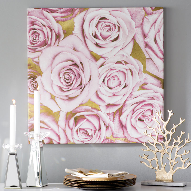 «Pink Roses on Gold», impression sur toile, H 48 po x l 48 po x P 1,5 po, Toile tendue, Pas de tapis