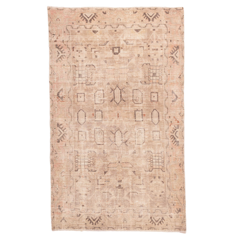 Tapis brun clair Antalya 4 pi 0 po x 6 pi 5 po