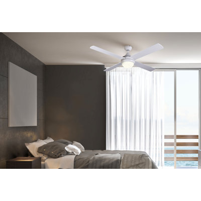 Ventilateur de plafond 48 po DEL à 4 pales avec télécommande et ensemble d'éclairage inclus Witherington