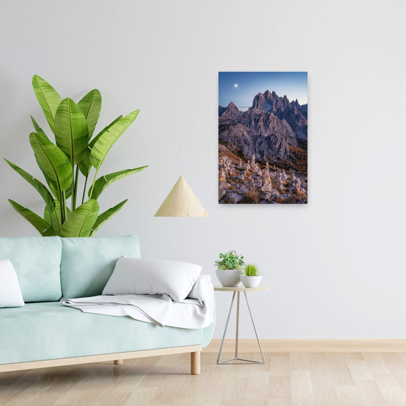 Cairns at Mordor, art contemporain contemporain, paysage abstrait, H 24 po x l 16 po