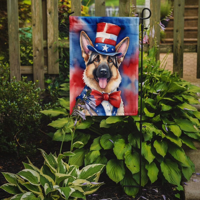 Drapeau patriotique du jardin américain, Brown German Shepherd