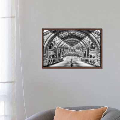London Gallery 1 Piece Floater Frame Wall Art on Canvas