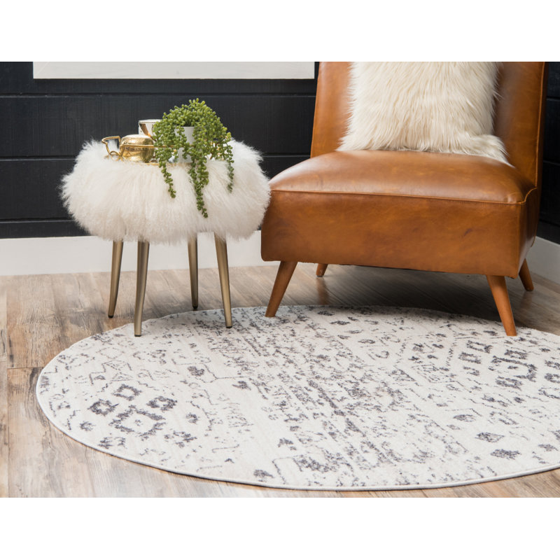 Leanora Geometric Indoor Rug, Round 8'