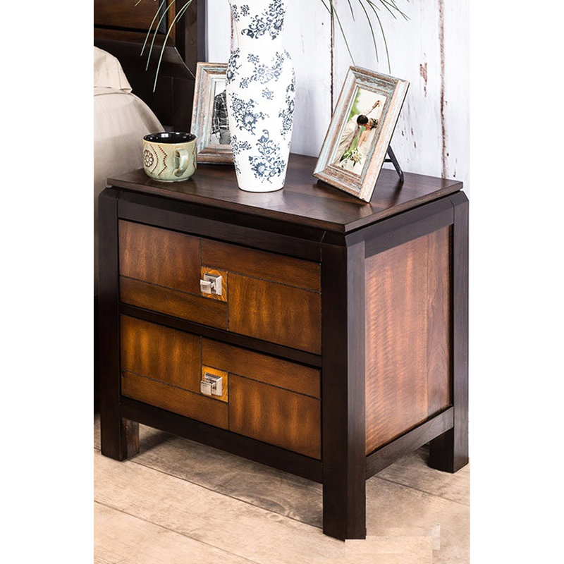 Table de chevet de chambre à coucher en bois massif avec une finition carrée et multicolore pour un look contemporain moderne
