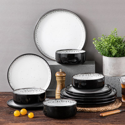 Playa 12 Piece Stoneware Dinnerware Set - Service For 4