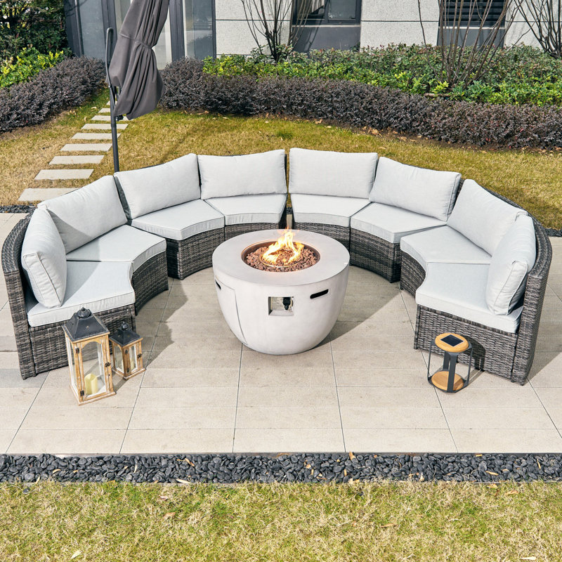 8 - Person Round Outdoor Dining Set With Cushions
