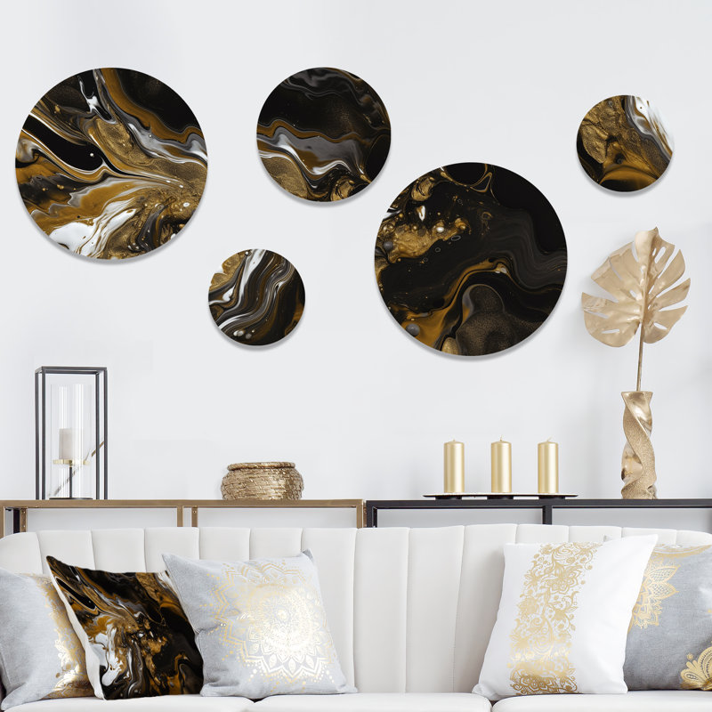 Abstract Wall Decor on Metal