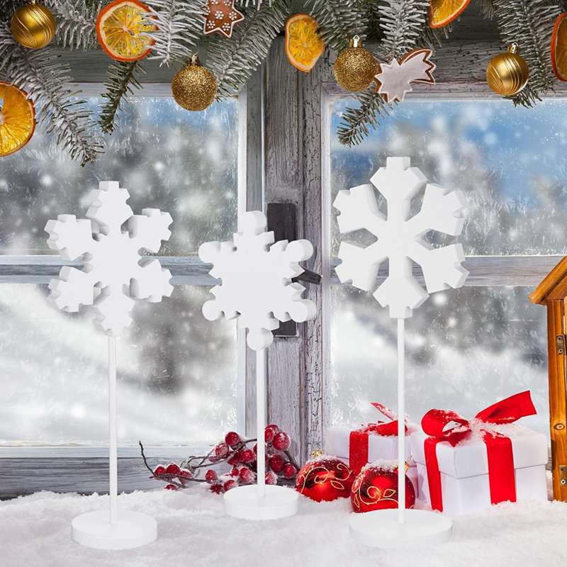 Décoration de flocon de neige en bois - blanc - plateau de table debout / décoration d'hiver et de Noël rustique / ornements en bloc de bois