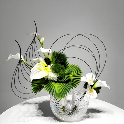 Ornements de fleurs simulées
