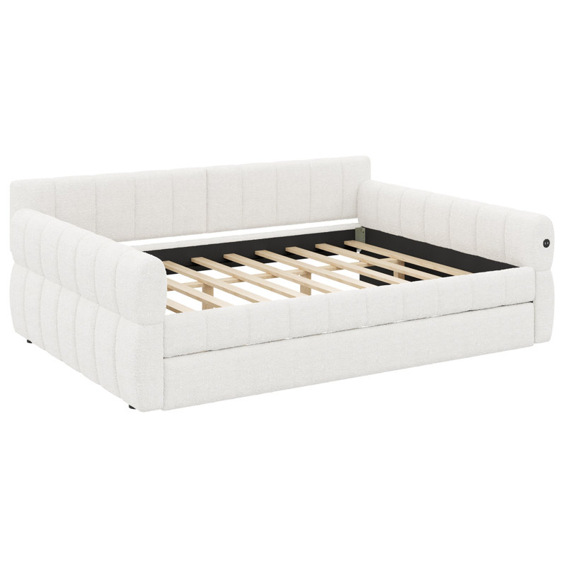 Upholstered Daybed With Usb And Trundle, White