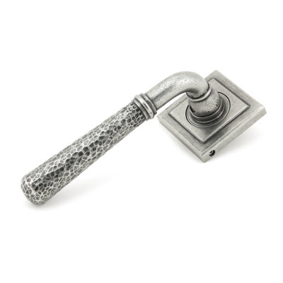 Hammered Newbury Lever on Rose Set (Square)