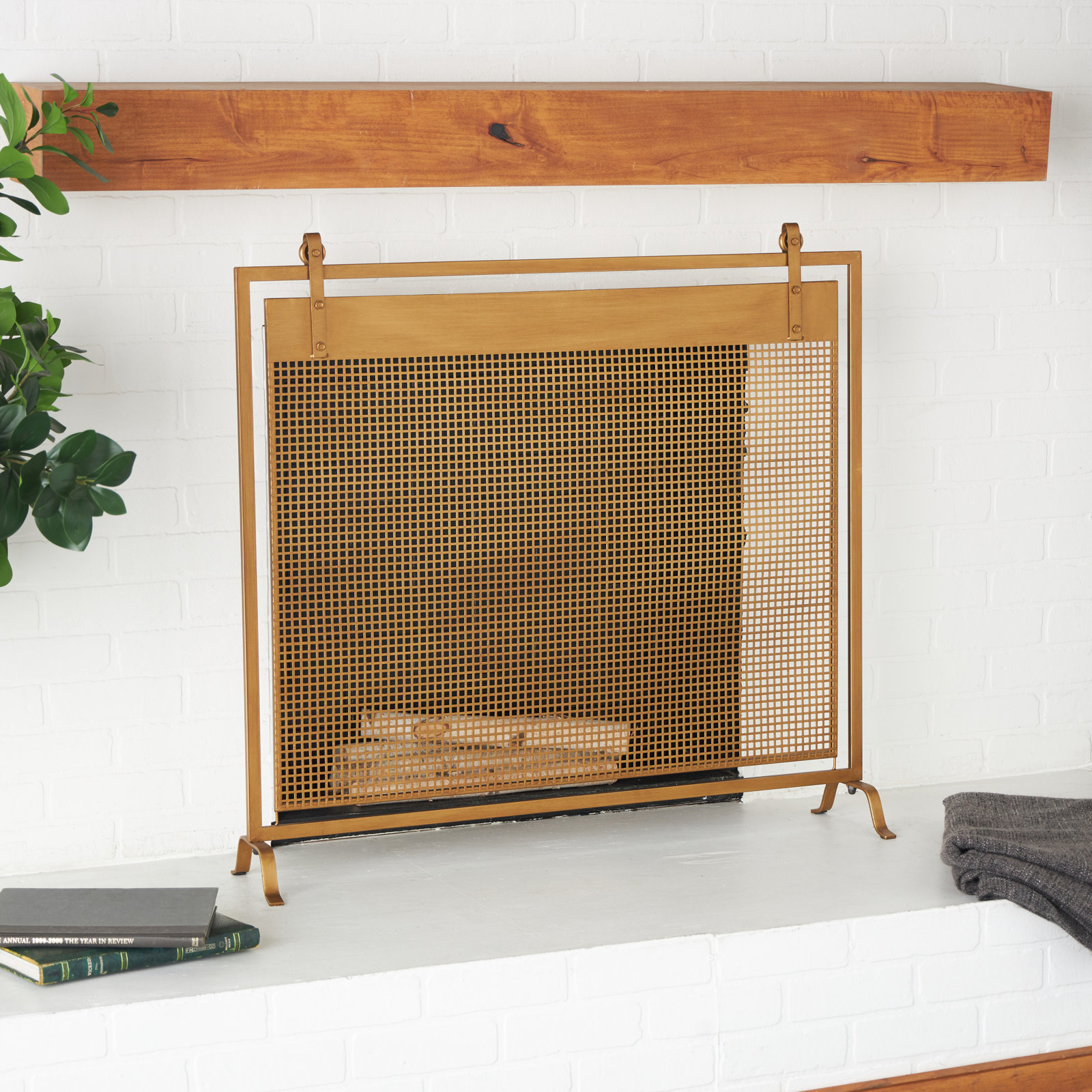 Riggio Suspended Fireplace Screen, Gold