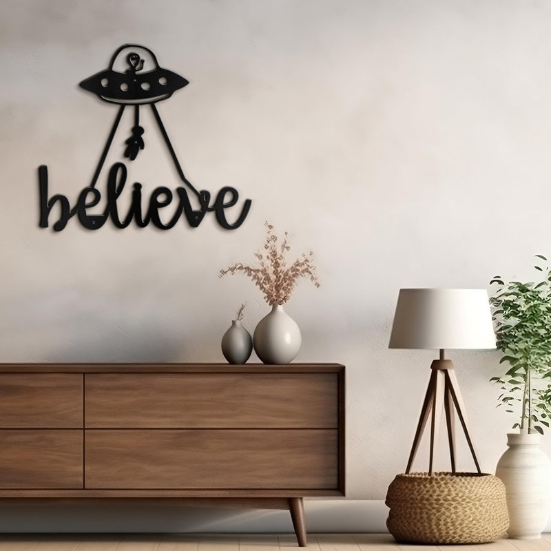 Décoration murale en métal, H 20 po x l 20 po x P 0,05 po, Noir
