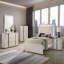 Commode de style contemporain 1pc avec poignées verticales chromées et tiroirs en queue d'aronde
