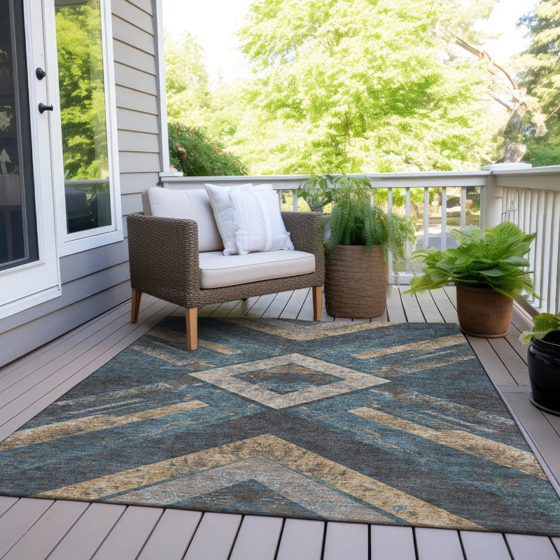 Machine Washable Indoor/Outdoor Xhevrie Navy Rug, Rectangle 8' x 10'