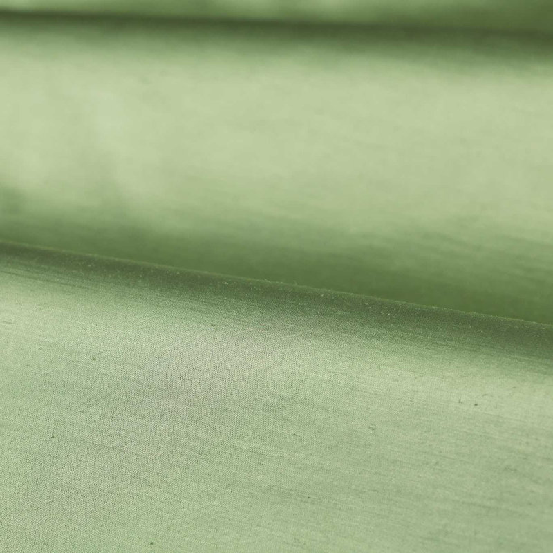 Amoret Performance, Pale Olive