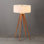 Lampe de table à trépied en bois massif 31 po Quattro