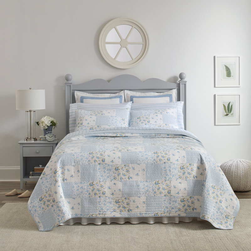 Laura Ashley Kenna Cotton Reversible Blue Quilt Set, Full/Queen Quilt + 2 Shams